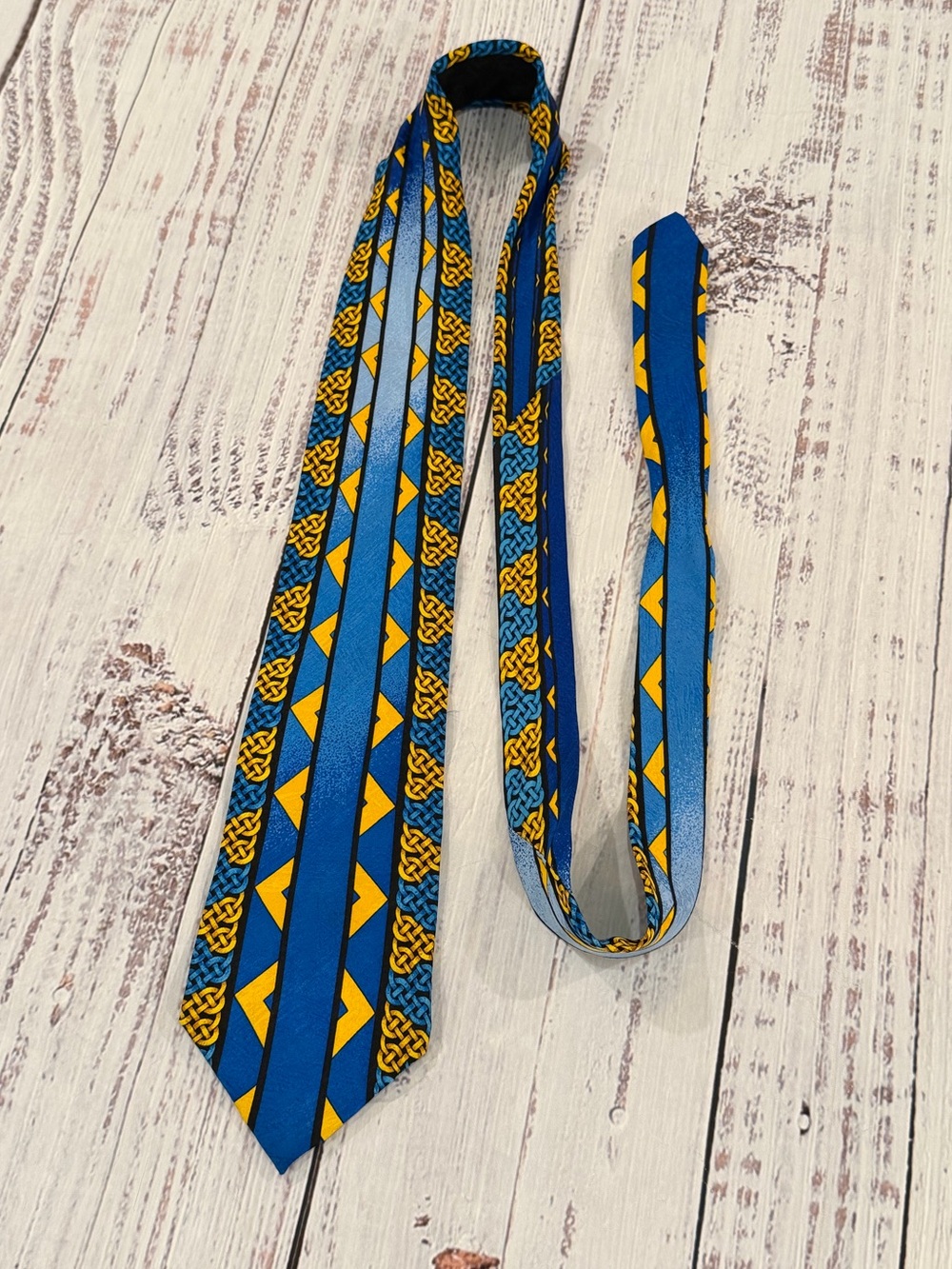 Rush Limbaugh 100% Silk No Boundaries Necktie Geometric Blue Yellow VTG 90s